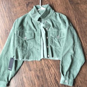 Cropped denim jacket